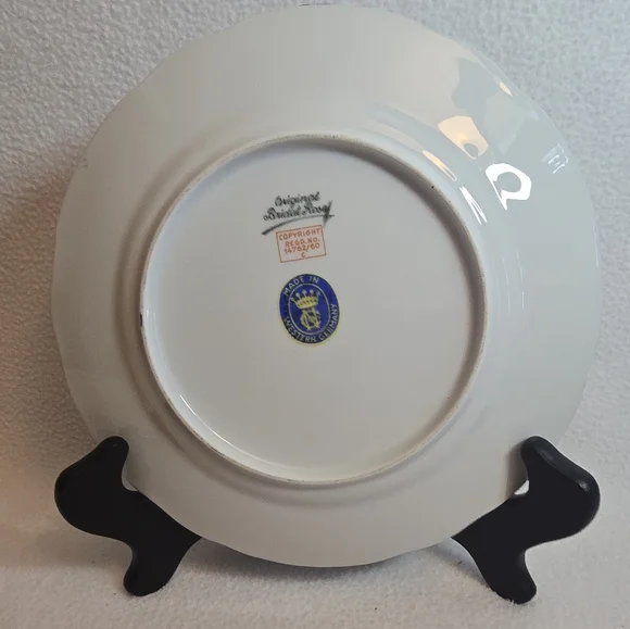 Vintage The Orginal Bridal Rose Dinner Plate Set with Gold Trim - Picture 6 of 8